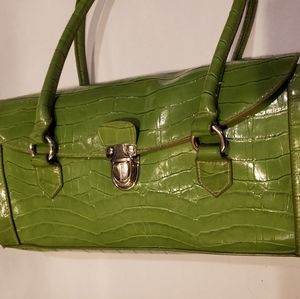 Vibrant green shoulder bag